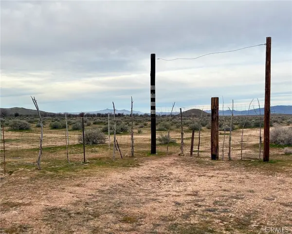 39025 Hervey Road, Hinkley, CA 92347