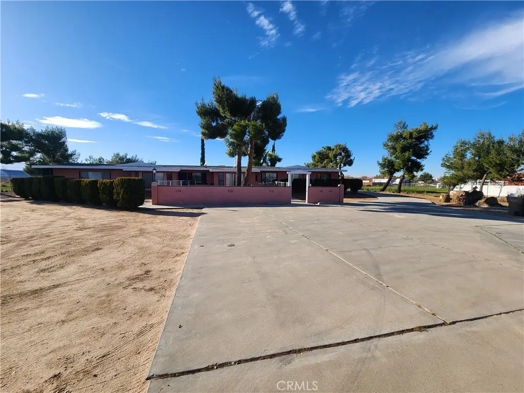 8850 3rd, Hesperia, CA 92345 - #1