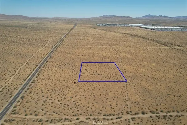 35 Gustine Street, Apple Valley, CA 92307