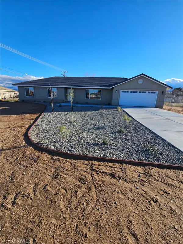 20495 Zuni Road, Apple Valley, CA 92307