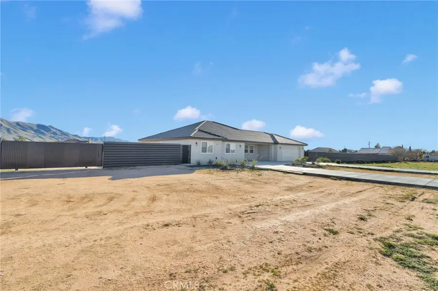 21533 Del Oro Road, Apple Valley, CA 92307 - #2