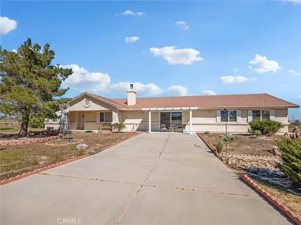 8840 Smoke Tree Road, Phelan, CA 92371