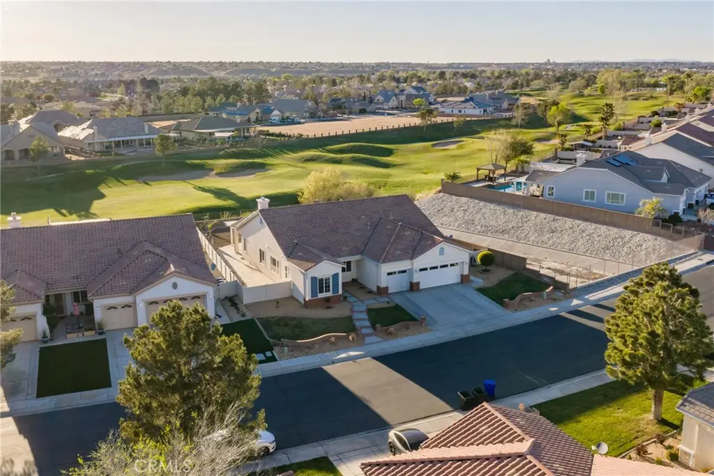 11090 Dandelion Ln, Apple Valley, CA 92308 - #1