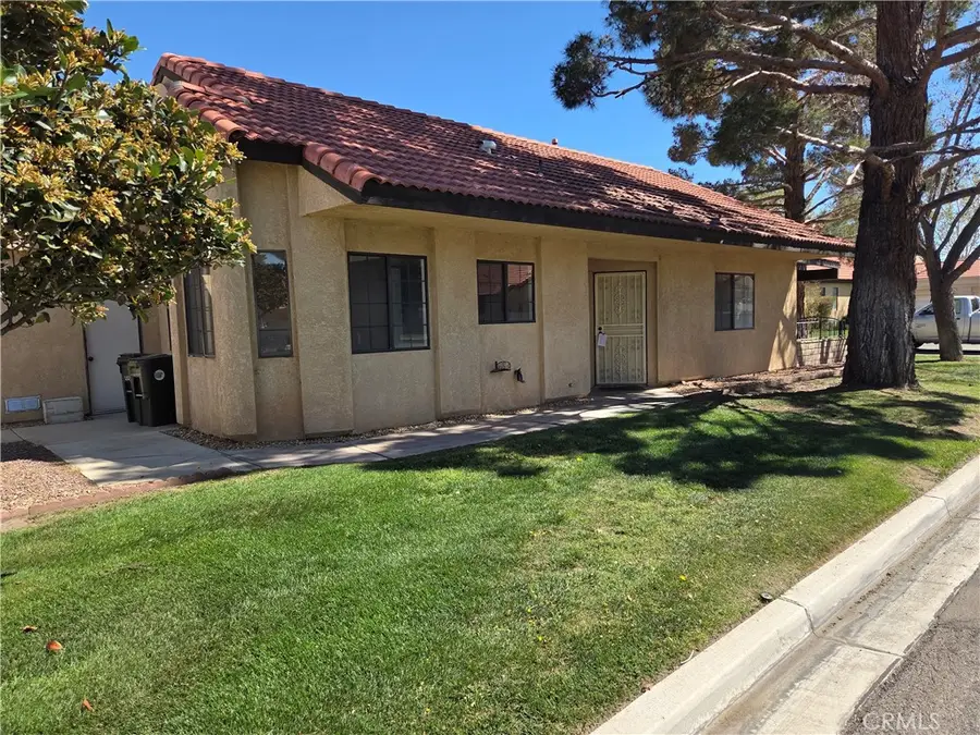 19099 Frances, Apple Valley, CA 92308 - #2