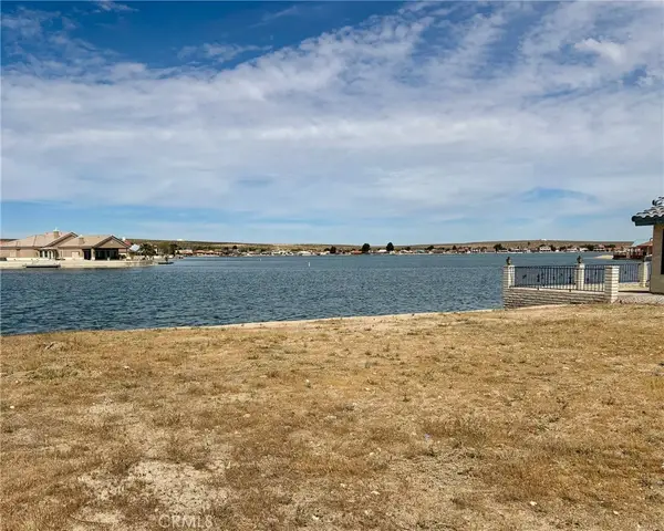 26322 Corona, Helendale, CA 92342