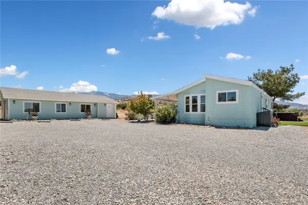 8837 Malpaso Road, Phelan, CA 92371