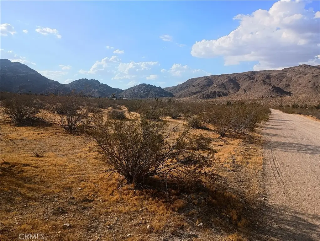 13089 Sunset Drive, Lucerne Valley, CA 92356 - #1
