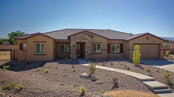 12985 Davona Dale Road, Apple Valley, CA 92308