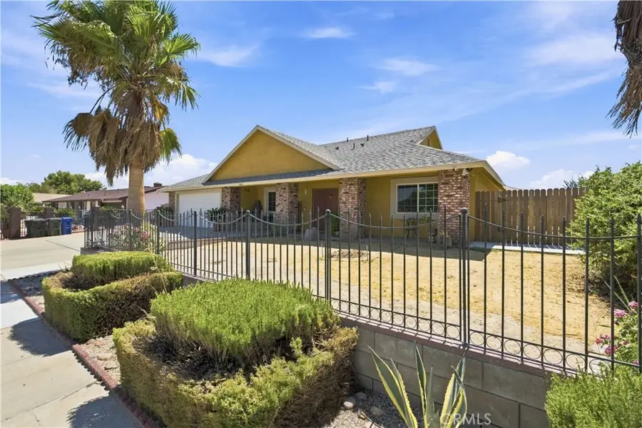 13607 Westwood Drive, Victorville, CA 92395 - #2