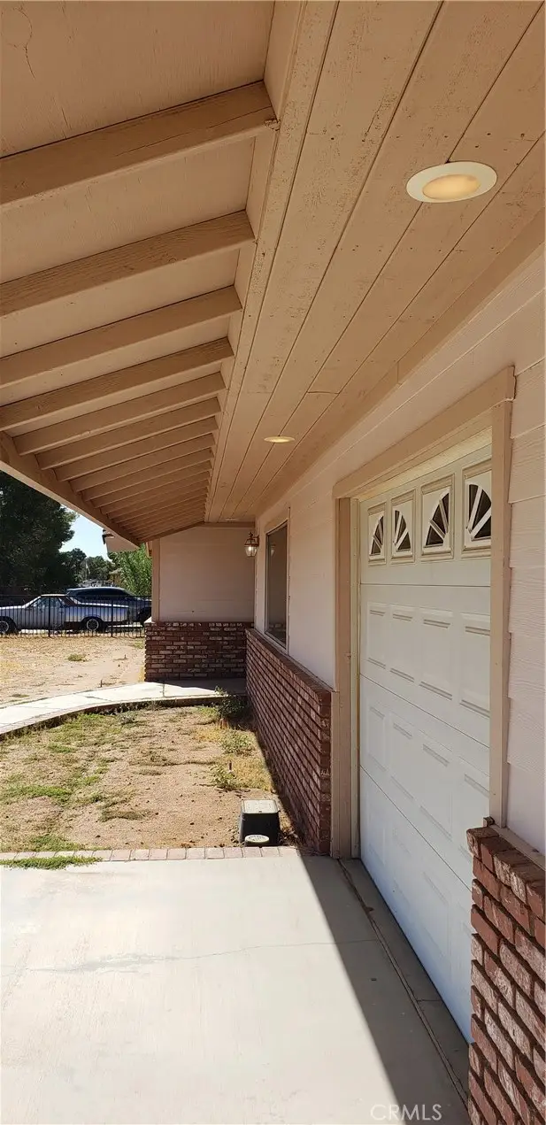 22368 Cholena Road, Apple Valley, CA 92307 - #3