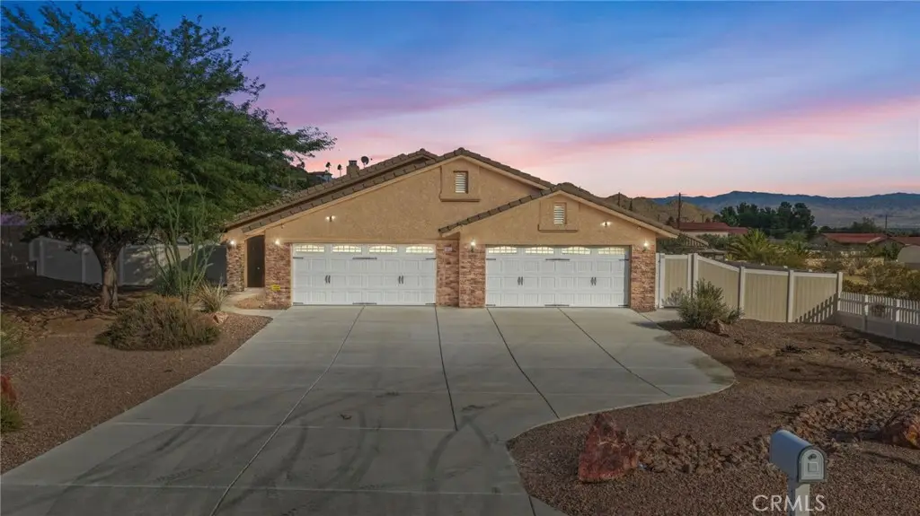 16653 Iwa, Apple Valley, CA 92307 - #1