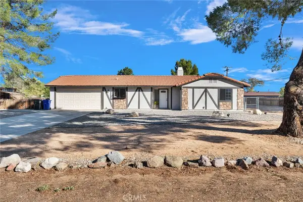 20766 Powhatan Road, Apple Valley, CA 92308
