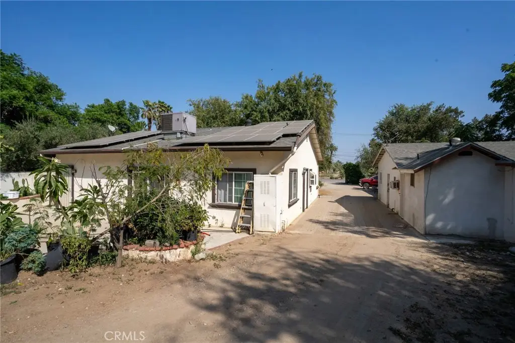 11164 Locust Avenue, Bloomington, CA 92316 - #1