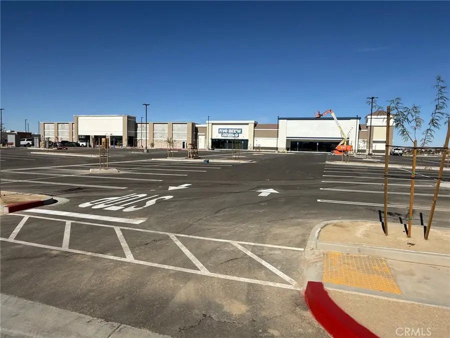 19575 Bear Valley Rd., Apple Valley, CA 92307 - Image #3