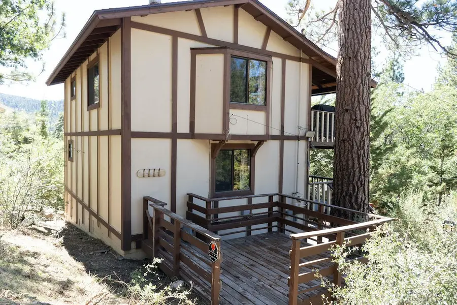 961 Villa Grove Avenue, Big Bear, CA 92314 - Image #2
