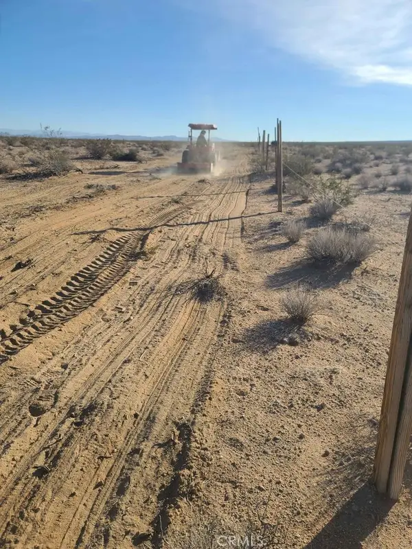 46100 Redwood Drive, Boron, CA 93516