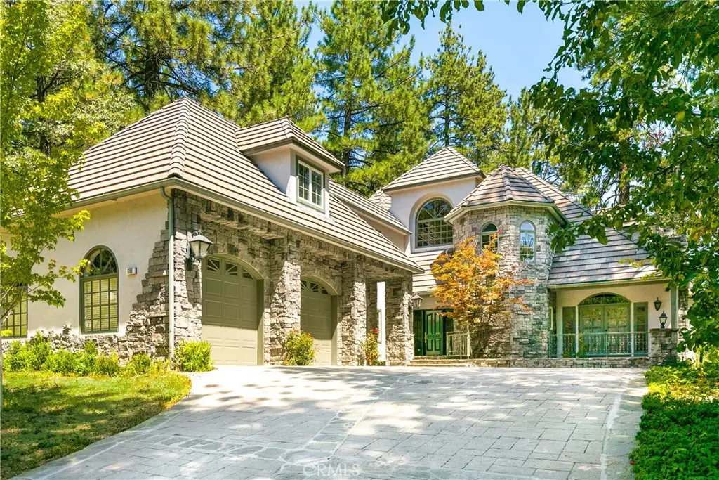 699 Brentwood Drive, Lake Arrowhead, CA 92352 - Image #1