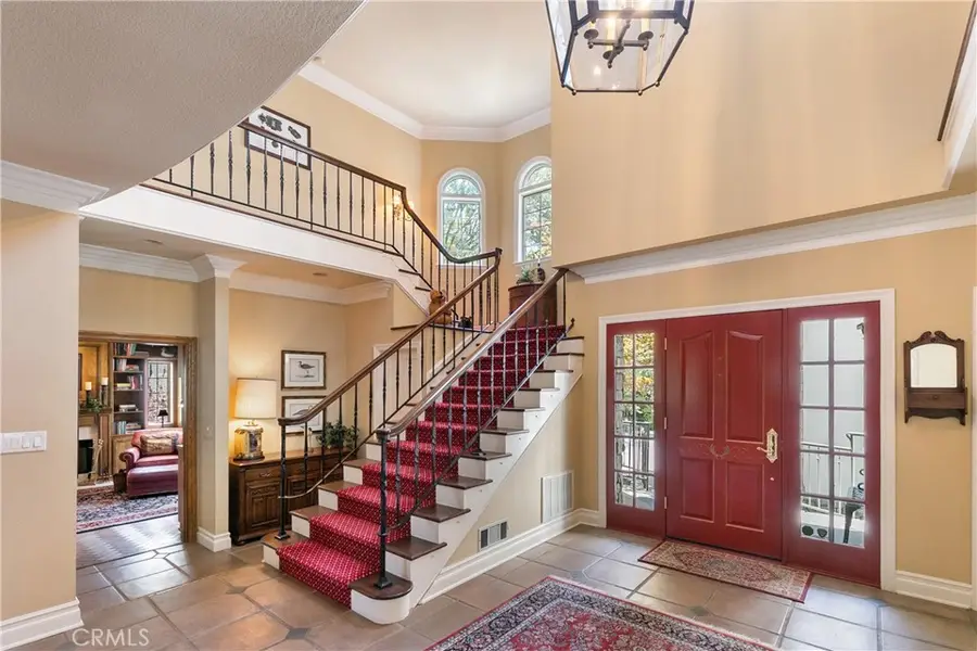 699 Brentwood Drive, Lake Arrowhead, CA 92352 - Image #2