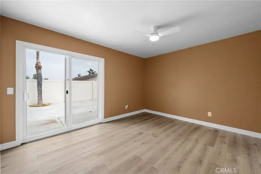 6951 New York Dr, Riverside, CA 92506 - Image #2