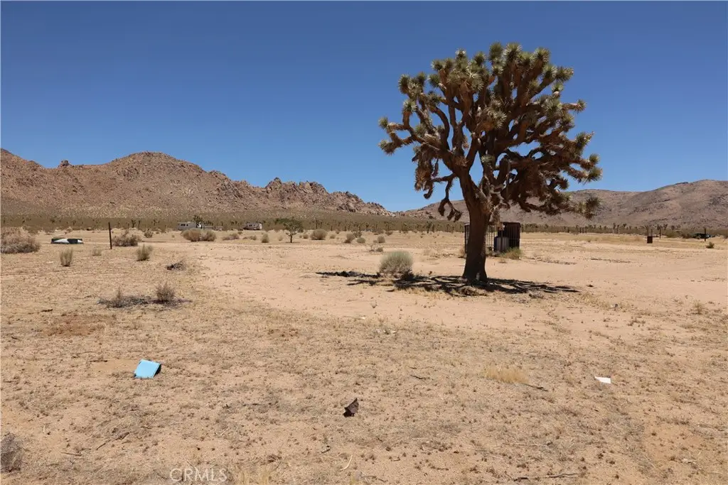 5 Oldenburg Road, Apple Valley, CA 92307 - Image #1