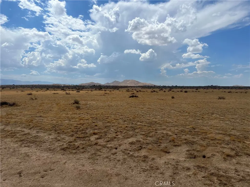 215 E Ste Vic Avenue I11 Ste, Lancaster, CA 93535 - Image #1