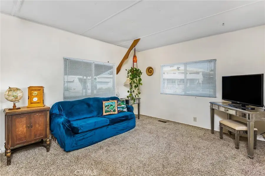 34480 County Line Rd #52, Yucaipa, CA 92399 - Image #3