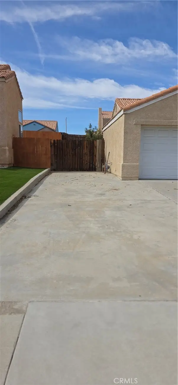12374 Chuckwalla, Victorville, CA 92395 - Image #3