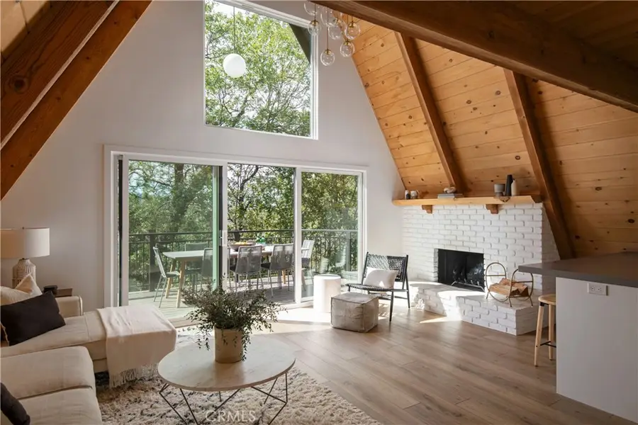 1340 Yosemite, Lake Arrowhead, CA 92352 - Image #2