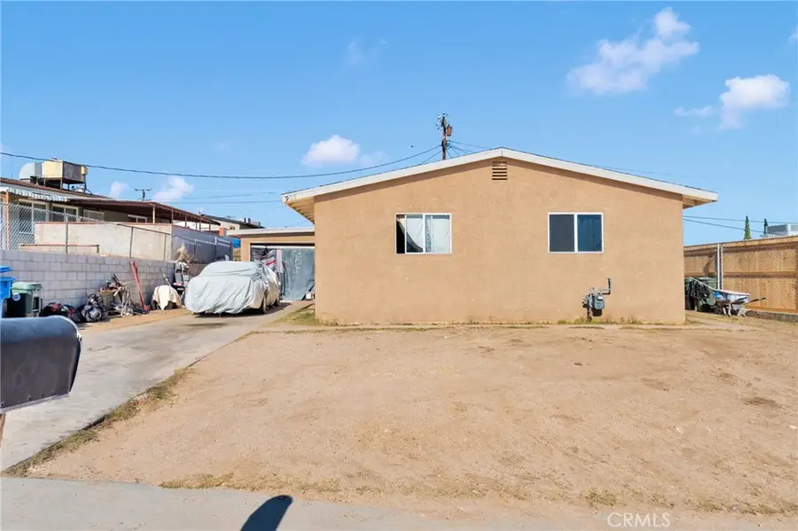 905 E Elizabeth, Barstow, CA 92311 - #2
