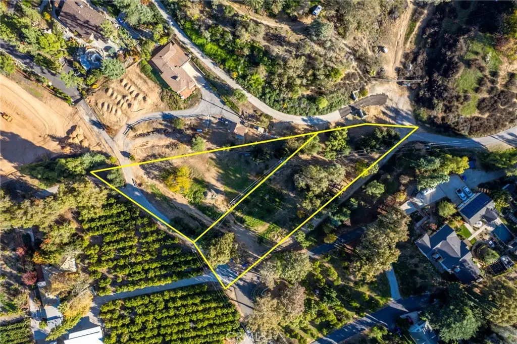 218 Valencia Drive, Redlands, CA 92374 - Image #1