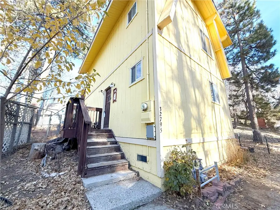 32795 Fox, Running Springs, CA 92307 - Image #3