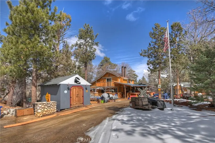 581 Highland Lane, Sugarloaf, CA 92386 - #2