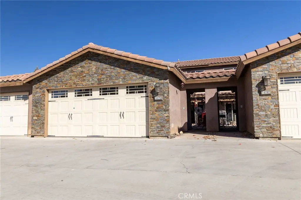 14176 Kiowa, Apple Valley, CA 92307 - #1