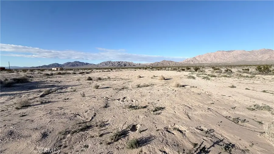 87908 Amboy, Twentynine Palms Yucca Valley, CA 92277 - #3