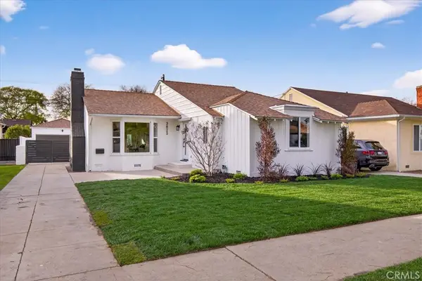 3825 Edgehill Drive, Los Angeles, CA 90008