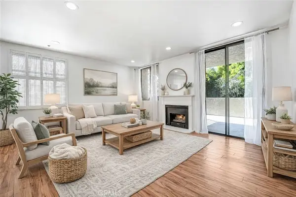 7001 S La Cienega #101, Los Angeles, CA 90045