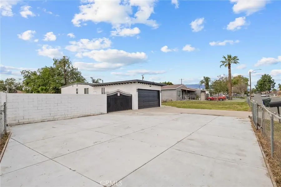 9952 Catawba, Fontana, CA 92335 - #3