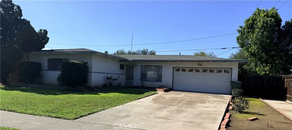 4092 Overland, Riverside, CA 92503 - #1