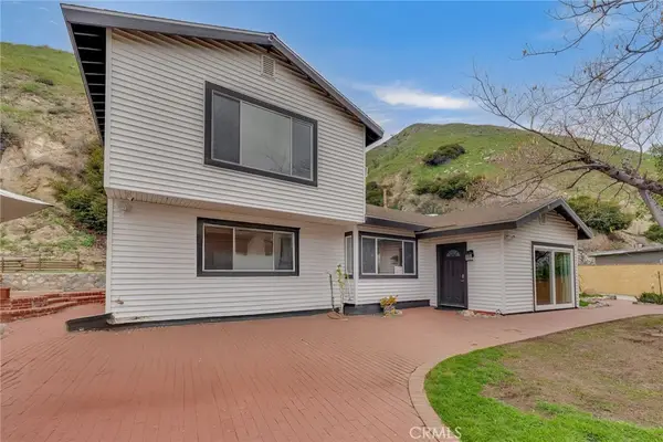 9707 Foothill, Sylmar, CA 91342