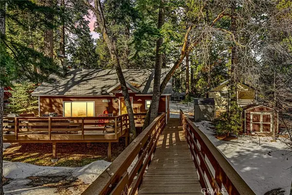 32135 West Drive, Running Springs, CA 92382