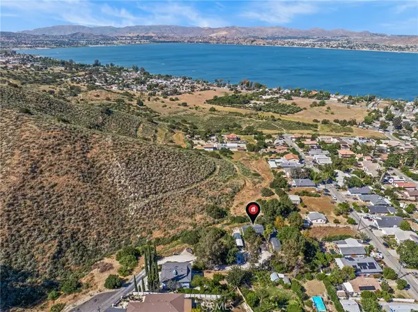 33180 Hollister, Lake Elsinore, CA 92530