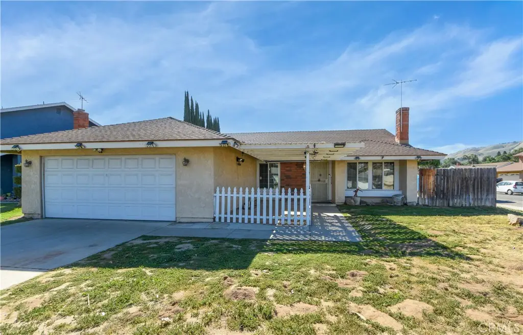 10988 Middleborough, Riverside, CA 92503 - #1