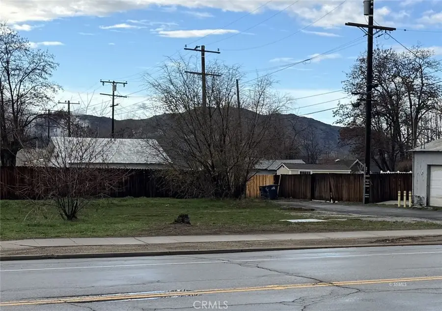 301 S. Curry Street, Tehachapi, CA 93561 - #3