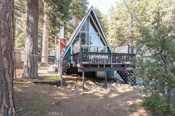 31496 Circle View, Running Springs, CA 92382