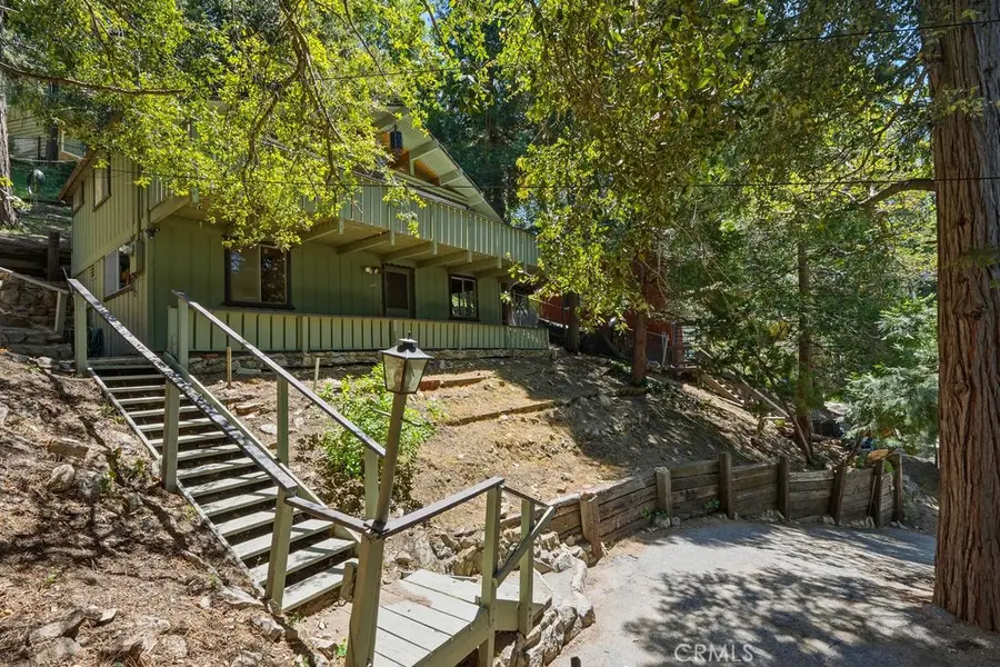 997 Berne, Crestline, CA 92325 - #3