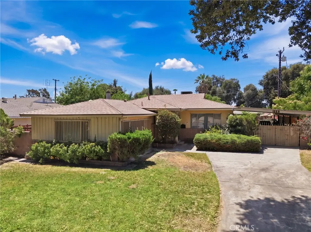 1569 W 16th Street, San Bernardino, CA 92411 - #1