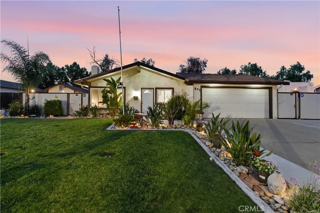 871 W Francis, Corona, CA 92882 - #1
