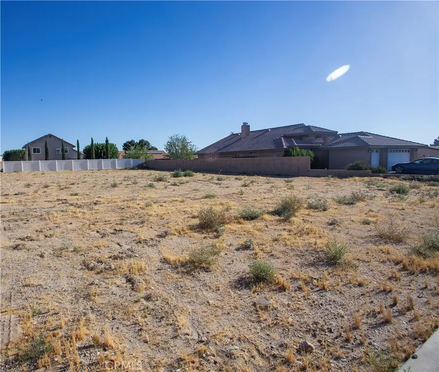 14744 Aberdeen Lane, Helendale, CA 92342 - #3