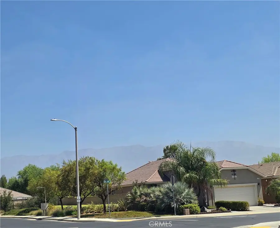 237 White Sands, Beaumont, CA 92223 - #2