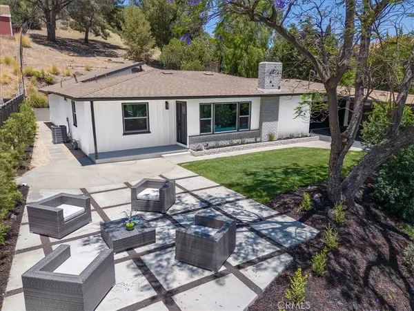 10553 Mcbroom Street, Sunland, CA 91040